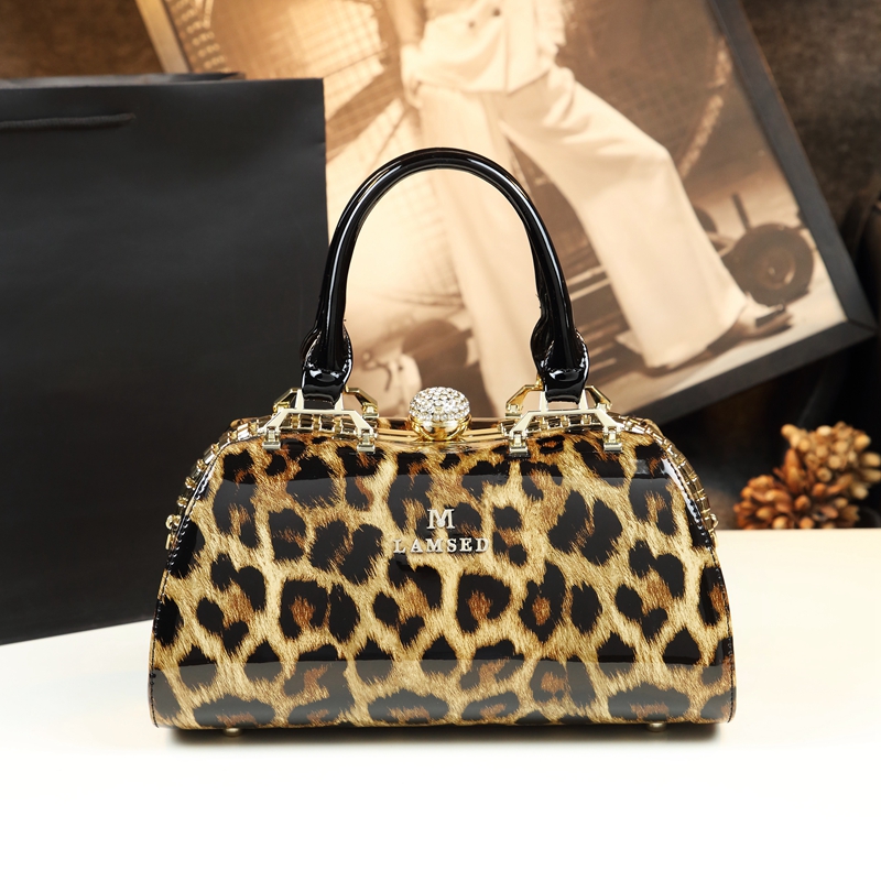 Sac à main de luxe en cuir pou - Doctor Bag Leather avis et prix